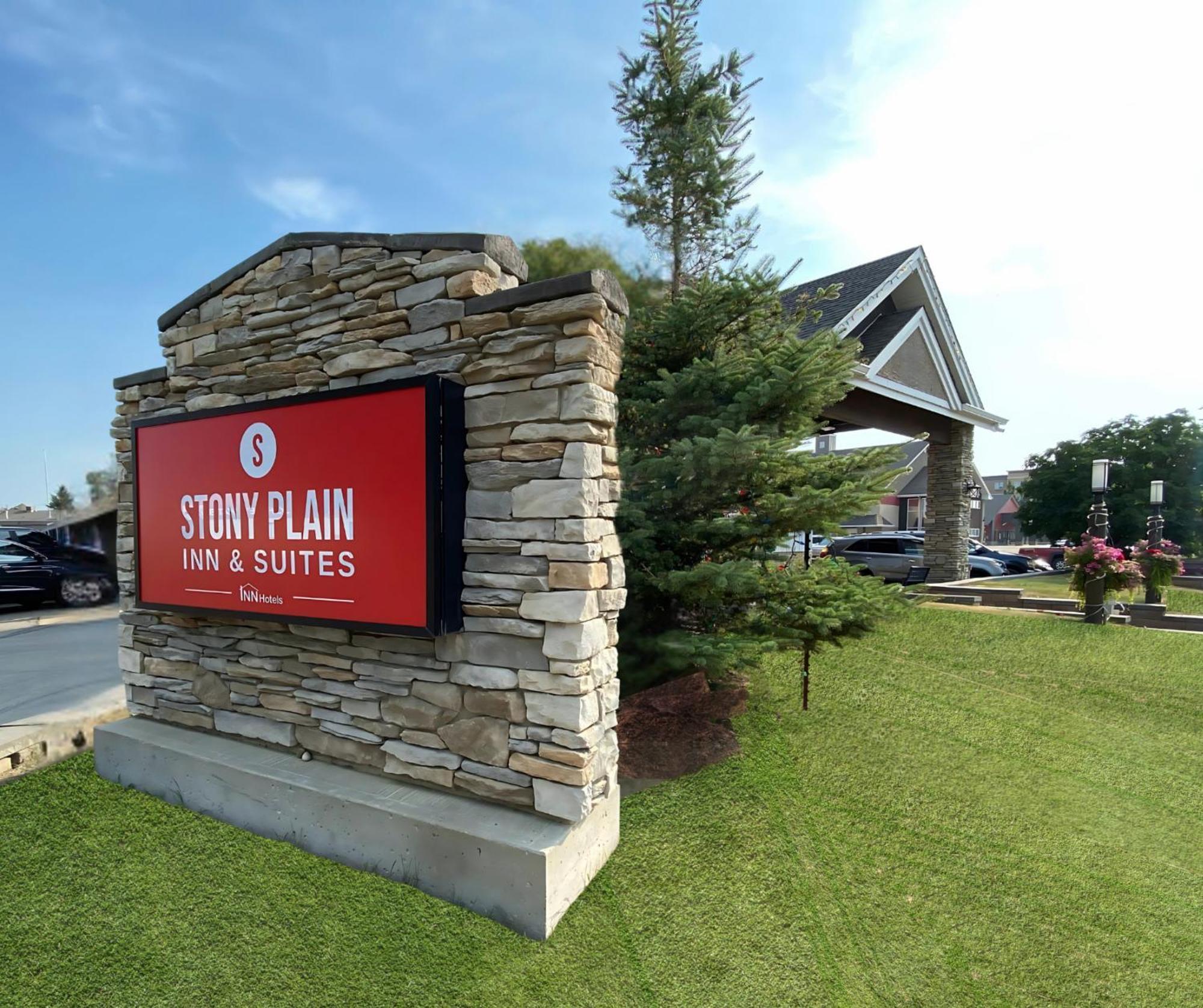 Stony Plain Inn & Suites Exterior foto