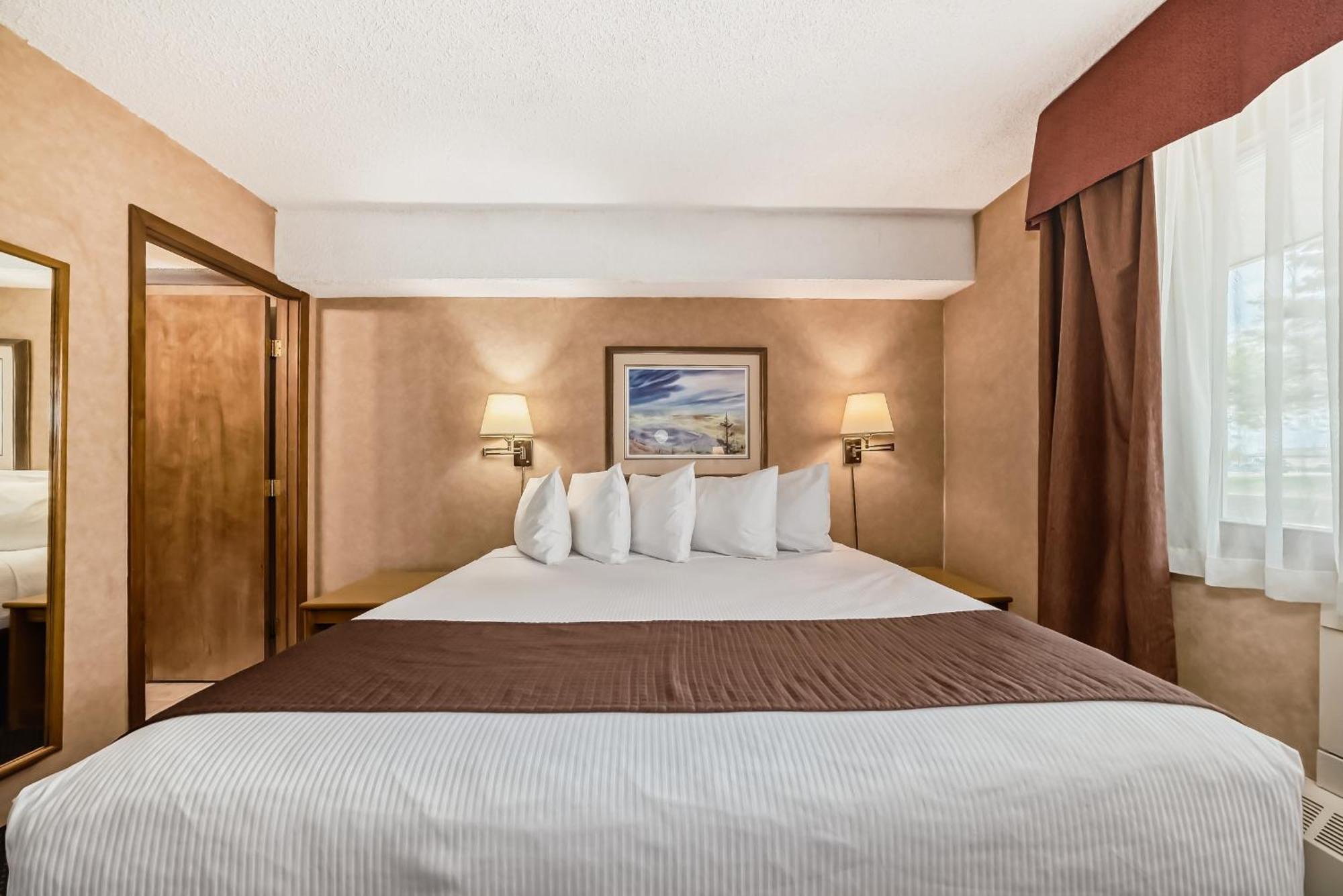 Stony Plain Inn & Suites Exterior foto